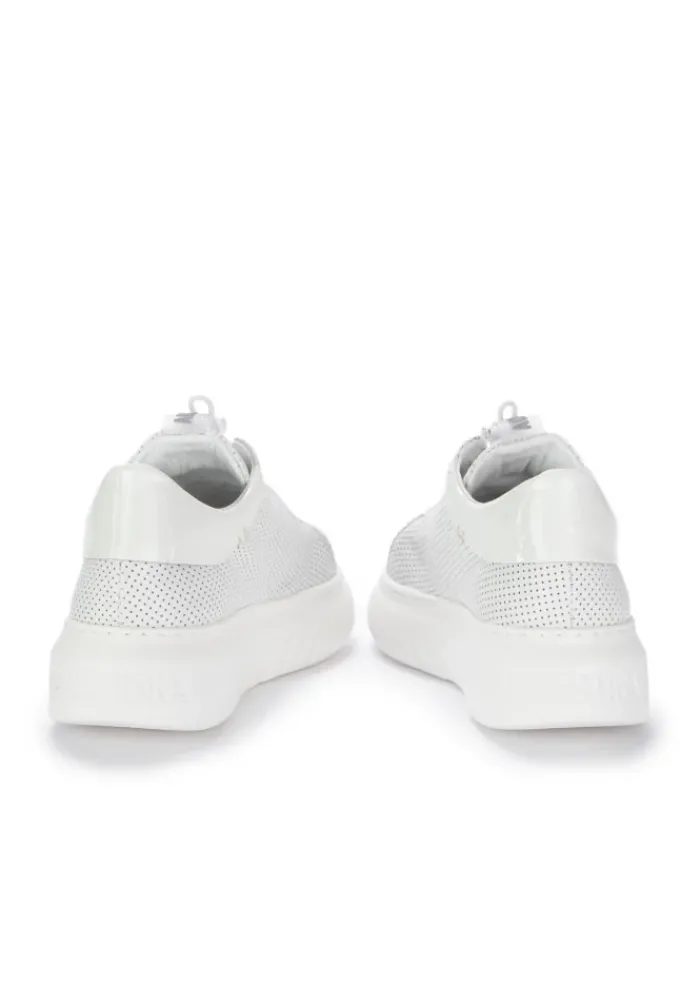ANDIA FORA | SNEAKER SLIP-ON LIBI CUT DRILL GLOSS WEIß Online