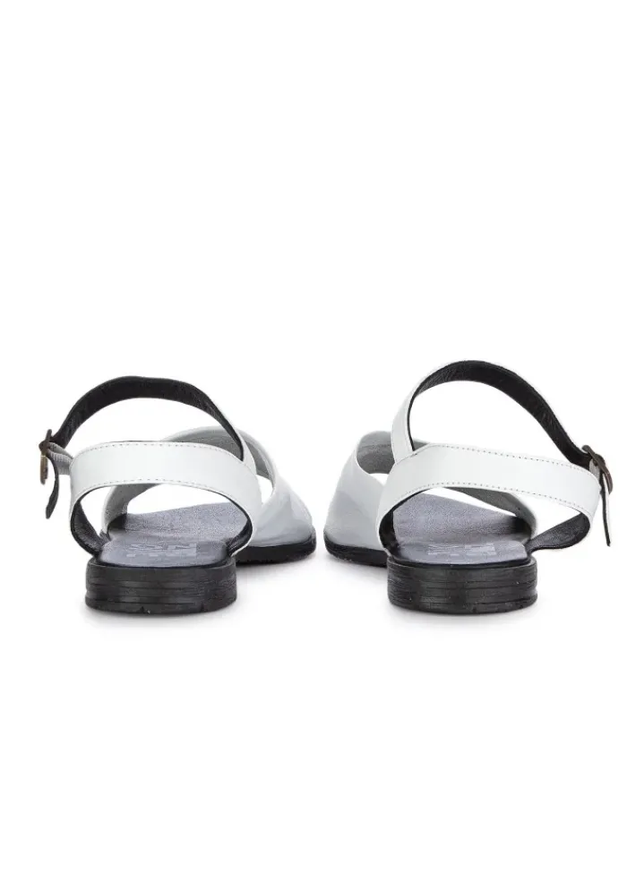BUENO | SANDALEN OFFENER SPITZE WEIß SCHWARZ Hot