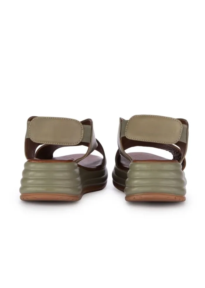 BUENO | SANDALEN PLATFORM GRÜN New