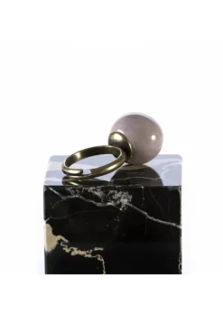 TOLEMAIDE DAMEN ACCESSOIRES RING MIT HANDGEMACHTE BEIGE KERAMIKKUGEL Outlet
