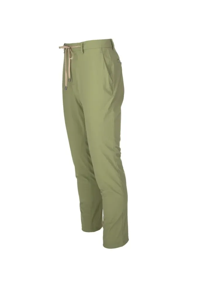 DISTRETTO 12 | HOSE ACTIVE SALBEIGRÜN Discount