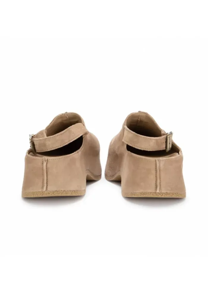MOMA | SANDALEN CLOG WILDLEDER MANDELBRAUN New